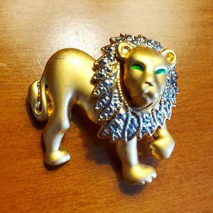 Gold Tone Lion Brooch with Green Eyes, Vintage Costume Jewelry, Cat Brooch